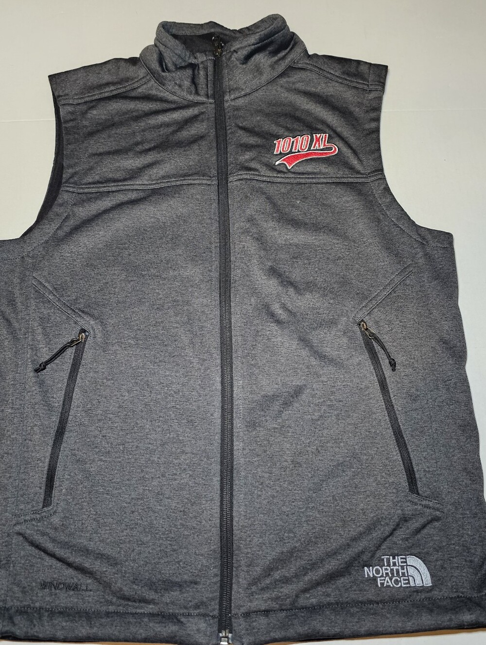 The North Face Men’s WindWall Full Zip Vest Gray Embroidered Logo Size Small